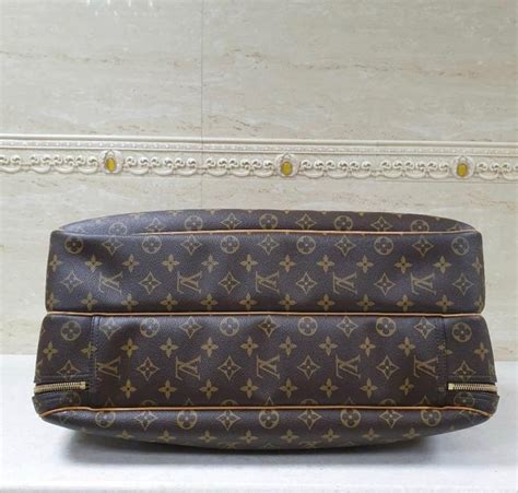 louis vuitton alize 48h dimension|Alizé leather 48h bag Louis Vuitton Brown in Leather .